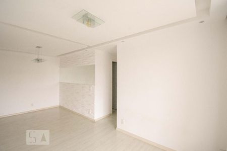 Sala de apartamento para alugar com 3 quartos, 81m² em Vila Isa, São Paulo