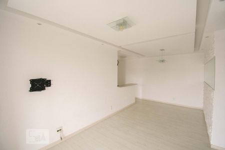 Sala de apartamento para alugar com 3 quartos, 81m² em Vila Isa, São Paulo