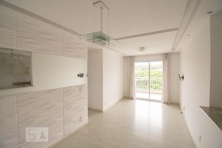 Sala de apartamento para alugar com 3 quartos, 81m² em Vila Isa, São Paulo