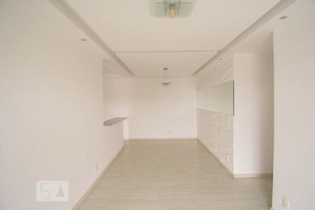 Sala de apartamento para alugar com 3 quartos, 81m² em Vila Isa, São Paulo