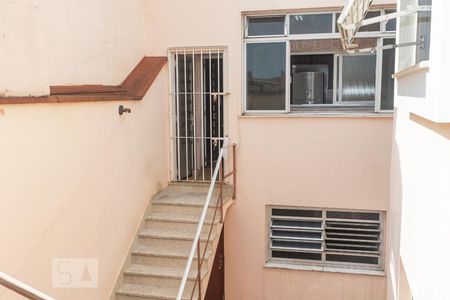 Casa à venda com 240m², 3 quartos e 6 vagas Casa à venda com 240m², 3 quartos e 6 vagasEntrada
