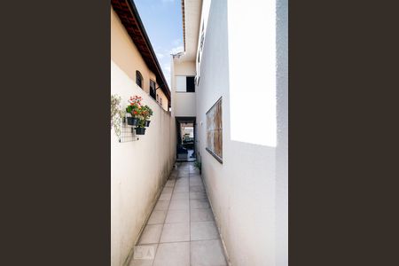 Casa à venda com 145m², 3 quartos e 3 vagasCorredor Lateral