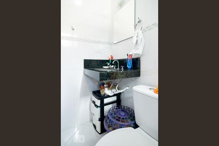 Casa à venda com 145m², 3 quartos e 3 vagasBanheiro Suíte 2