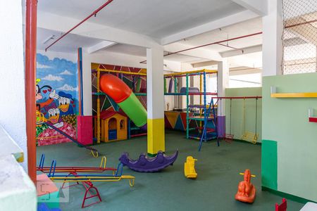 Apartamento para alugar com 83m², 2 quartos e 1 vaga Apartamento para alugar com 83m², 2 quartos e 1 vagaÁrea Comum - Playground