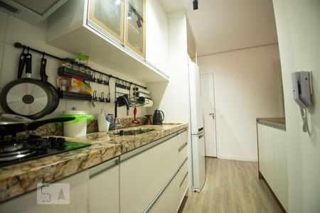 Apartamento à venda com 80m², 3 quartos e 1 vagacozinha