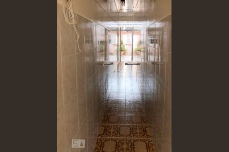 Casa à venda com 200m², 3 quartos e 2 vagas Casa à venda com 200m², 3 quartos e 2 vagasÁrea de serviço