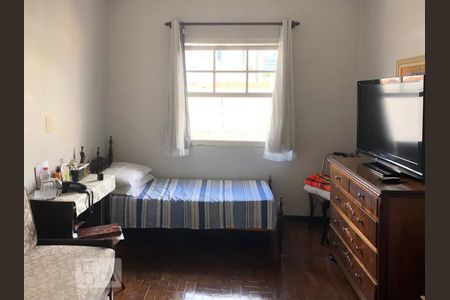 Casa à venda com 200m², 3 quartos e 2 vagas Casa à venda com 200m², 3 quartos e 2 vagasQuarto 3