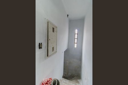 Casa para alugar com 360m², 6 quartos e 4 vagas Casa para alugar com 360m², 6 quartos e 4 vagasEscada