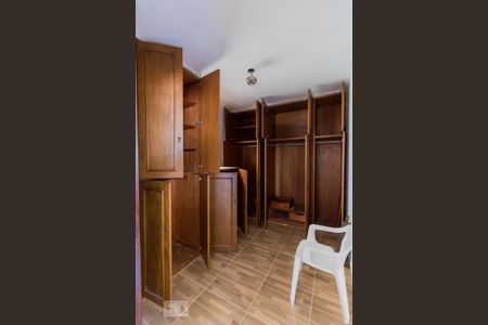 Closet da Suíte 1 de casa para alugar com 6 quartos, 360m² em Artur Alvim, São Paulo