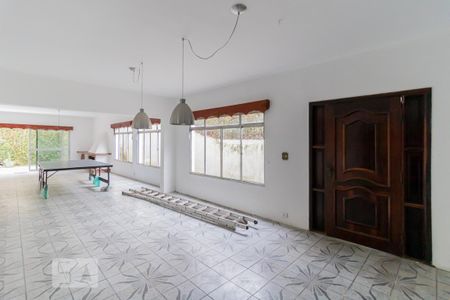 Sala de casa para alugar com 6 quartos, 360m² em Artur Alvim, São Paulo