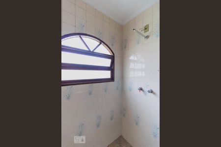 Casa para alugar com 360m², 6 quartos e 4 vagas Casa para alugar com 360m², 6 quartos e 4 vagasDetalhe banheiro