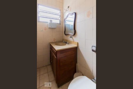 Lavabo de casa para alugar com 6 quartos, 360m² em Artur Alvim, São Paulo