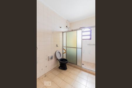 Casa para alugar com 360m², 6 quartos e 4 vagas Casa para alugar com 360m², 6 quartos e 4 vagasBanheiro da Suíte 4