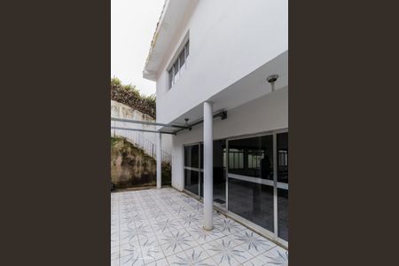 Quintal de casa para alugar com 6 quartos, 360m² em Artur Alvim, São Paulo