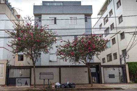 Apartamento para alugar com 148m², 3 quartos e 2 vagasFachada