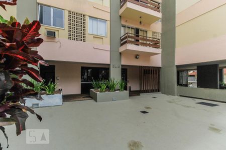 Apartamento para alugar com 58m², 2 quartos e 1 vaga Apartamento para alugar com 58m², 2 quartos e 1 vagaFachada