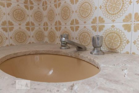 Apartamento à venda com 202m², 3 quartos e 1 vaga Apartamento à venda com 202m², 3 quartos e 1 vagaBanheiro Suite