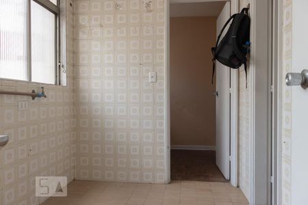 Apartamento à venda com 202m², 3 quartos e 1 vaga Apartamento à venda com 202m², 3 quartos e 1 vagaÁrea de Serviço