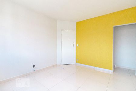 Sala de apartamento para alugar com 2 quartos, 60m² em Sagrada Família, Belo Horizonte