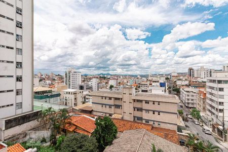Vista de apartamento para alugar com 2 quartos, 60m² em Sagrada Família, Belo Horizonte
