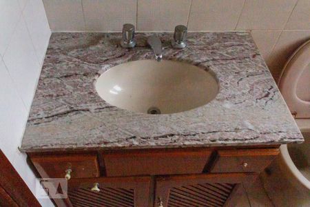 Casa à venda com 250m², 3 quartos e 7 vagasBanheiro do Quarto 3