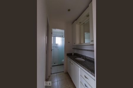 Apartamento para alugar com 42m², 1 quarto e 1 vaga Apartamento para alugar com 42m², 1 quarto e 1 vagaBanheiro Corredor