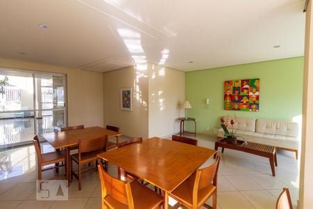 Apartamento para alugar com 42m², 1 quarto e 1 vaga Apartamento para alugar com 42m², 1 quarto e 1 vagaÁrea comum - Salão de festas