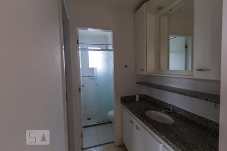 Apartamento para alugar com 42m², 1 quarto e 1 vaga Apartamento para alugar com 42m², 1 quarto e 1 vagaBanheiro Corredor