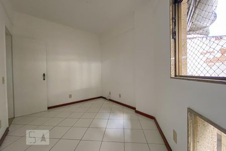 Apartamento à venda com 76m², 2 quartos e 1 vagaQuarto 2