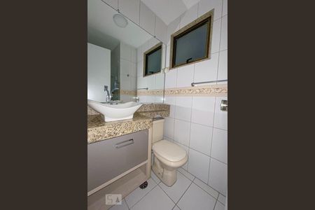 Apartamento à venda com 76m², 2 quartos e 1 vagaBanheiro Social