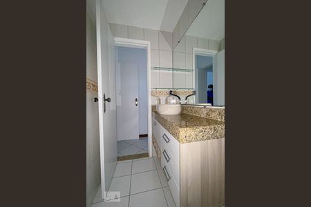 Apartamento à venda com 76m², 2 quartos e 1 vagaBanheiro - suíte 1