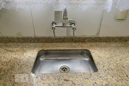 Apartamento à venda com 76m², 2 quartos e 1 vagaCozinha