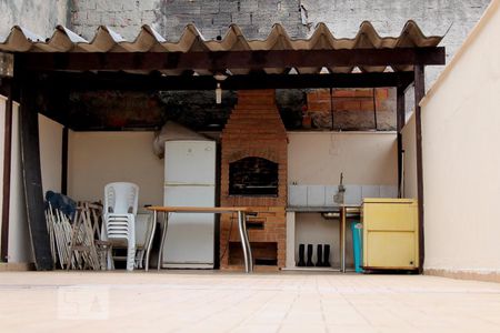 Casa de condomínio à venda com 69m², 2 quartos e 1 vagachurrasqueira