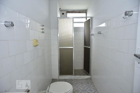 Banheiro de apartamento à venda com 2 quartos, 65m² em Taquara, Rio de Janeiro