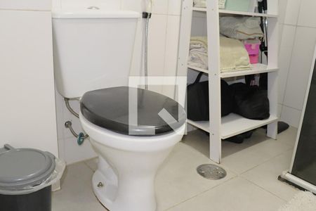 Banheiro de apartamento para alugar com 1 quarto, 50m² em Bela Vista, São Paulo