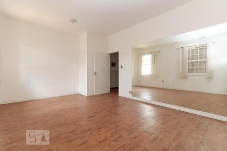 Casa para alugar com 450m², 5 quartos e 1 vaga Casa para alugar com 450m², 5 quartos e 1 vagaQuarto 1