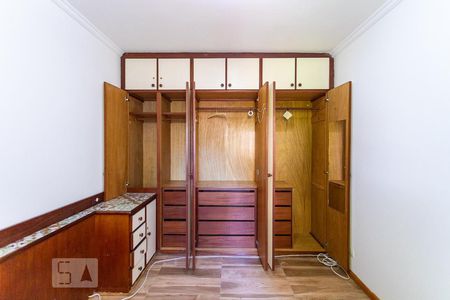 Apartamento à venda com 70m², 2 quartos e 1 vagaQuarto 1 - Armários