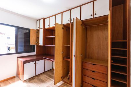 Apartamento à venda com 70m², 2 quartos e 1 vagaQuarto 2 - Armários