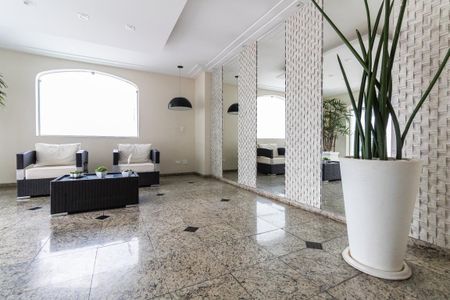 Apartamento à venda com 65m², 3 quartos e 1 vaga Apartamento à venda com 65m², 3 quartos e 1 vagaHall Social - Condomínio