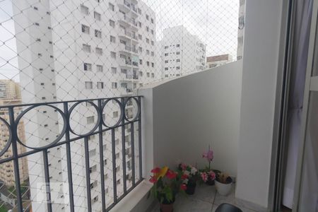 Sacada de apartamento à venda com 3 quartos, 65m² em Jardim Itapeva, São Paulo