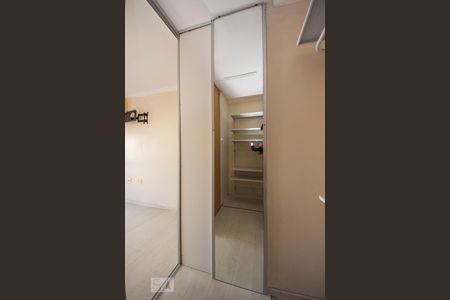 Apartamento à venda com 150m², 3 quartos e 1 vagaCloset