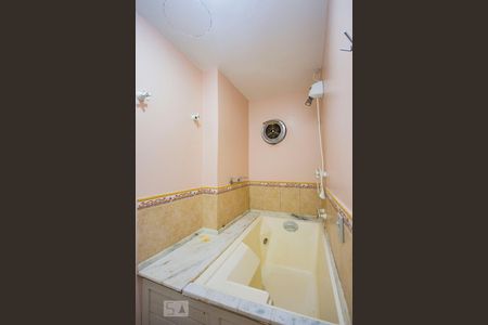 Apartamento à venda com 150m², 3 quartos e 1 vagaBanheiro 1