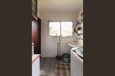 Casa à venda com 170m², 3 quartos e 2 vagasÁrea de Serviço