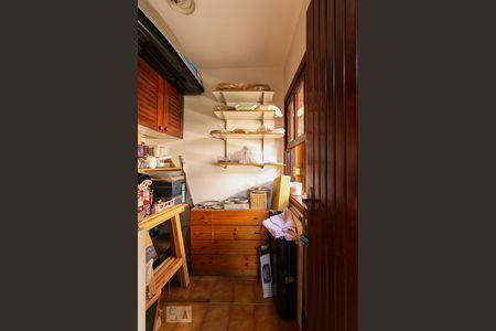 Casa à venda com 170m², 3 quartos e 2 vagasQuarto de Serviço