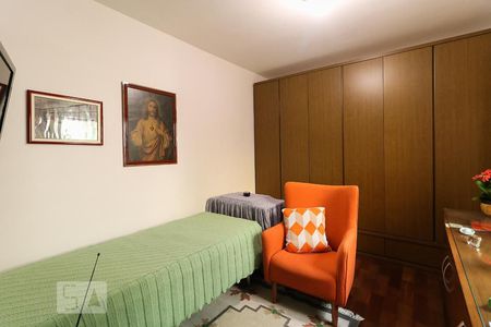 Casa à venda com 170m², 3 quartos e 2 vagasQuarto 2