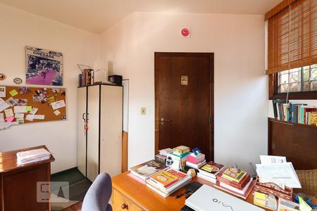 Casa à venda com 170m², 3 quartos e 2 vagasQuarto 3