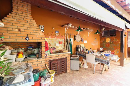 Casa à venda com 170m², 3 quartos e 2 vagasÁrea Gourmet