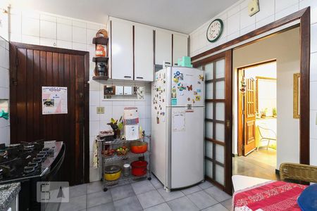 Casa à venda com 170m², 3 quartos e 2 vagasCozinha