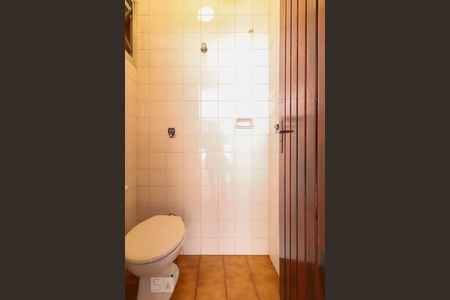 Casa à venda com 170m², 3 quartos e 2 vagasBanheiro de Serviço