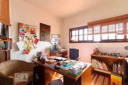 Casa à venda com 170m², 3 quartos e 2 vagasQuarto 3